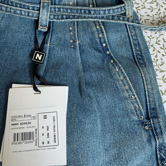 NOCTURNE
Women's High-Waisted Mom
Jeans 👖‼️‼️ - Picture 8 of 13